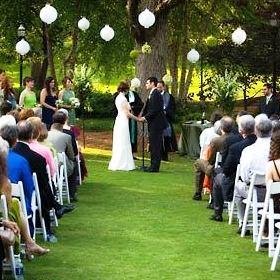 garden-wedding-ceremony